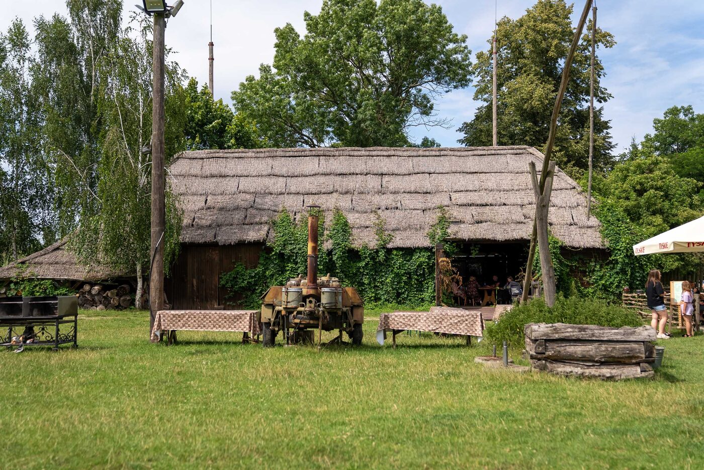 Pomost nad Jeziorem Cichowo